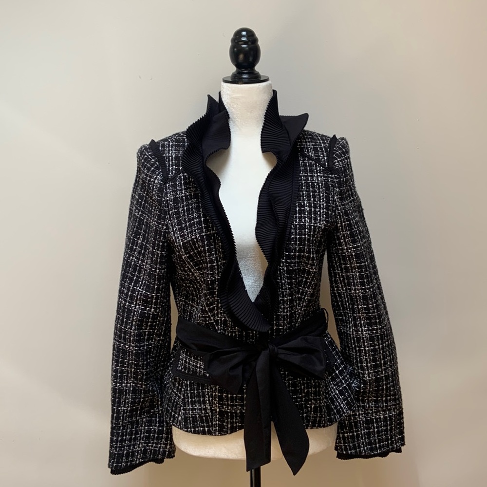 NWT White House Black Market Belted Jacket size 8